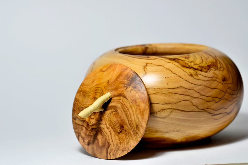 Chicca, legno di Ulivo