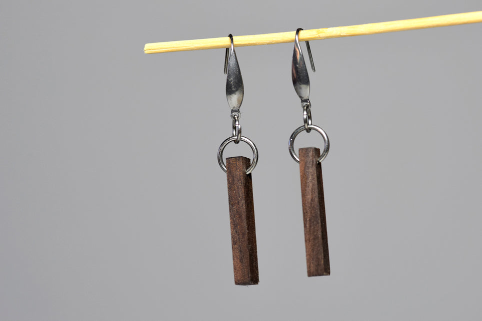 Bastons, legno di Noce