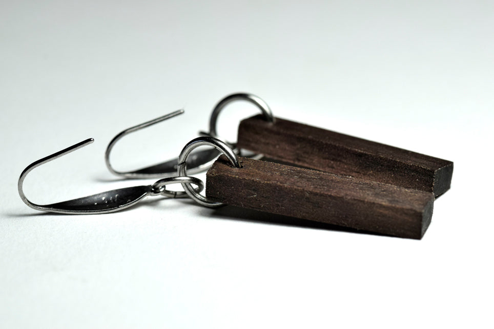 Bastons, legno di Noce