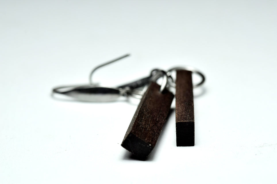 Bastons, legno di Noce