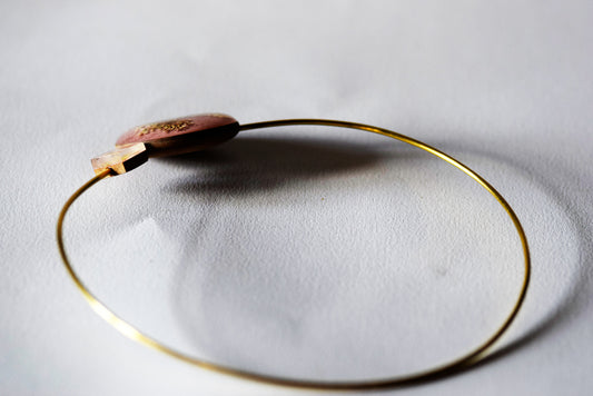 Penché, girocollo, fiori di Carota selvatica