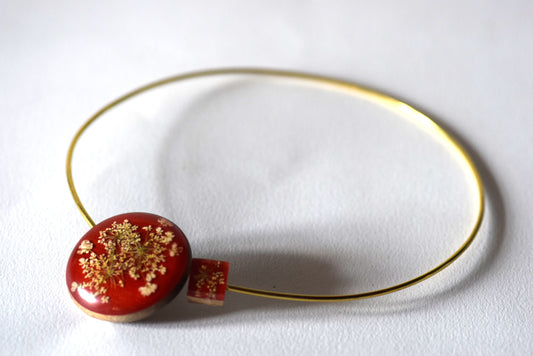 Penché, girocollo, Fiori di Carota selvatica