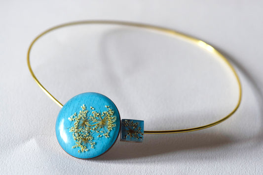 Penché, girocollo, Fiori di Carota selvatica