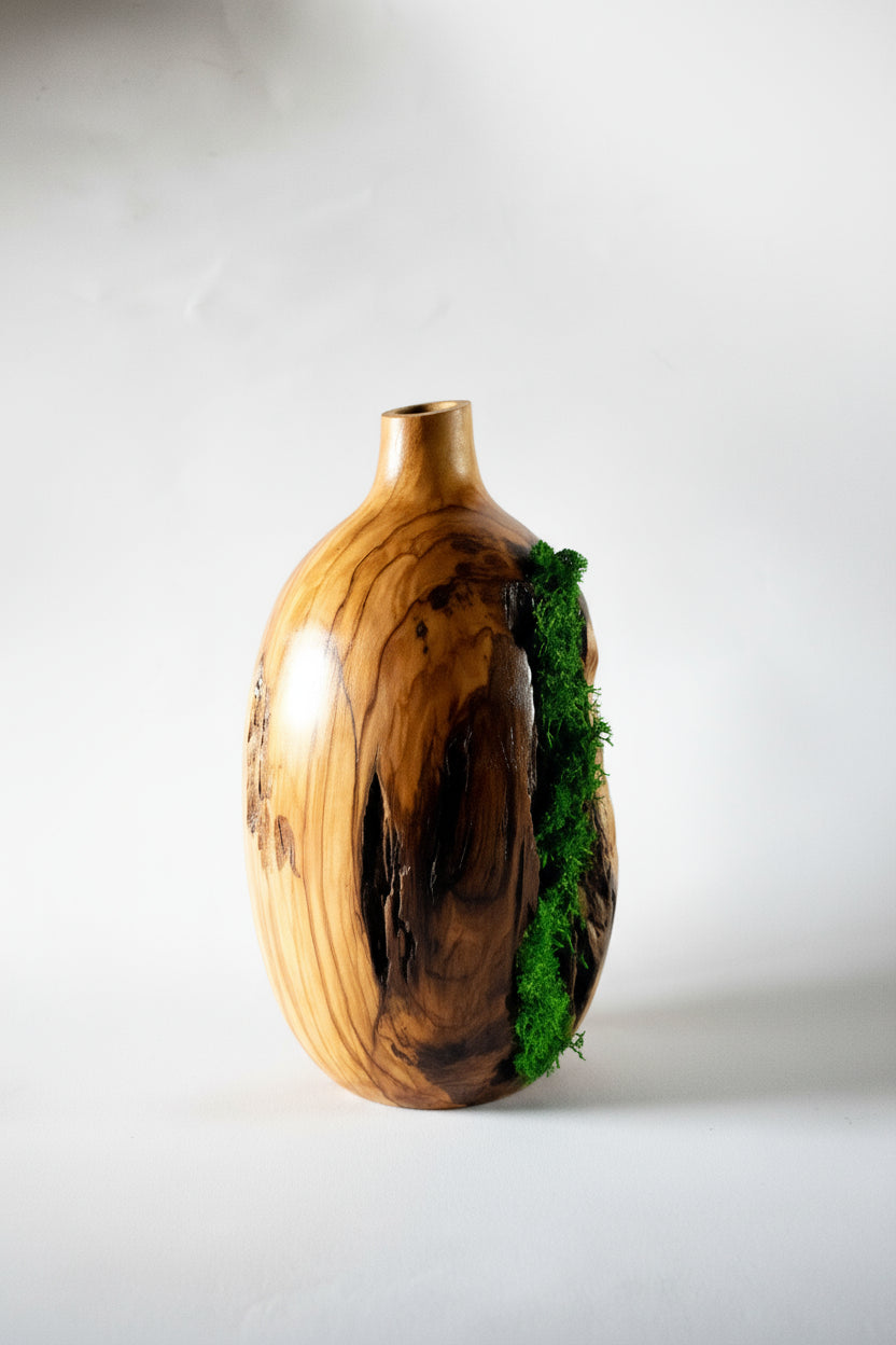 Olea, vaso porta fiori in Legno di Ulivo