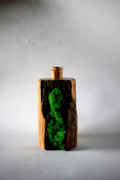 Olea, vaso porta fiori in Legno di Ulivo