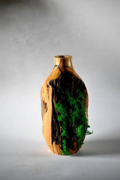 Olea, vaso porta fiori in Legno di Ulivo
