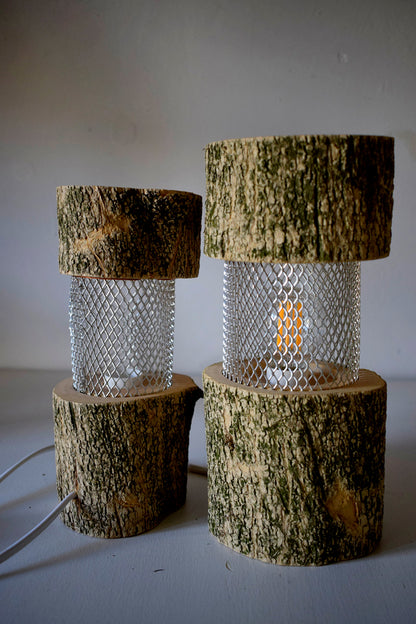 Martel, lampada in legno di Bosso con corteccia