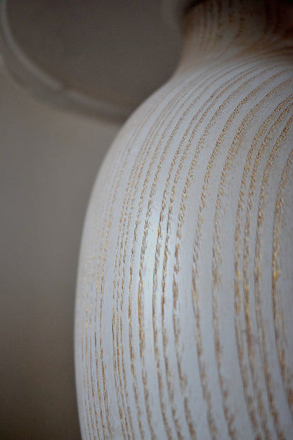 WHIM,  lampada in legno di Castagno